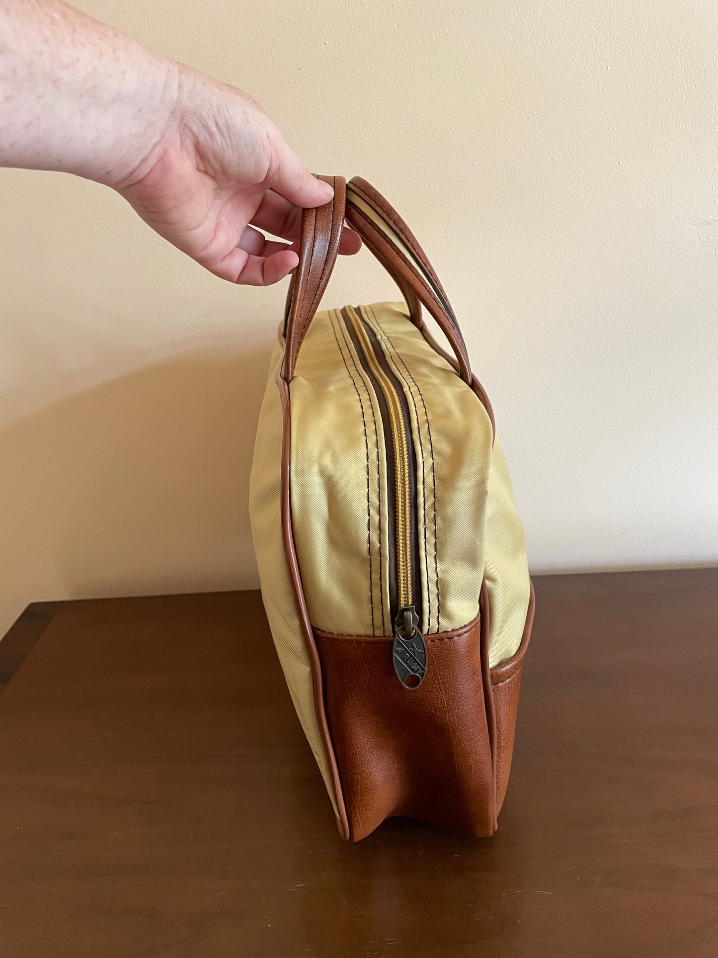 Airways Canvas & Vinyl Carrying Case
