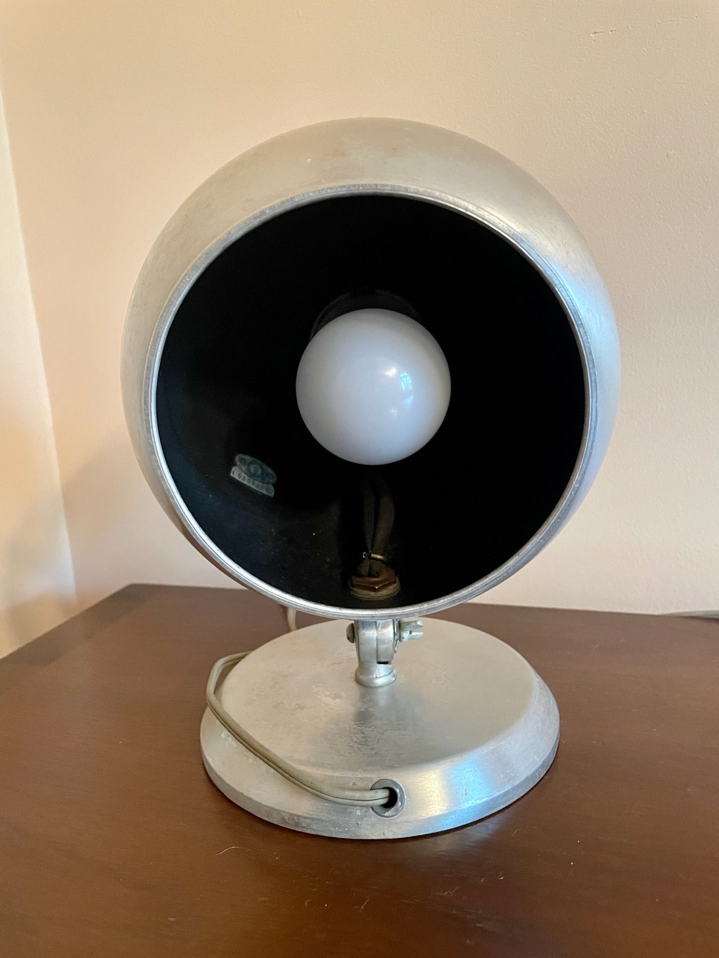 Eyeball Lamp