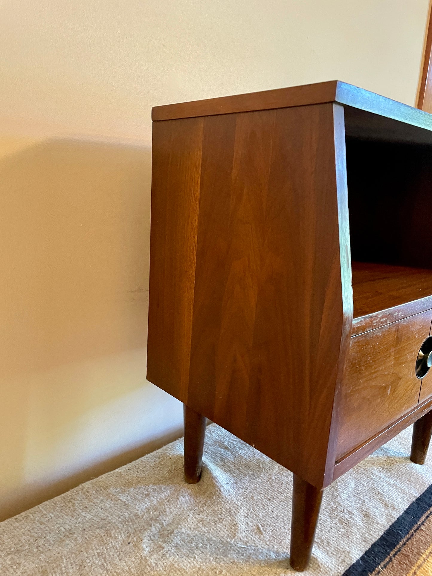 MCM End Table / Nightstand