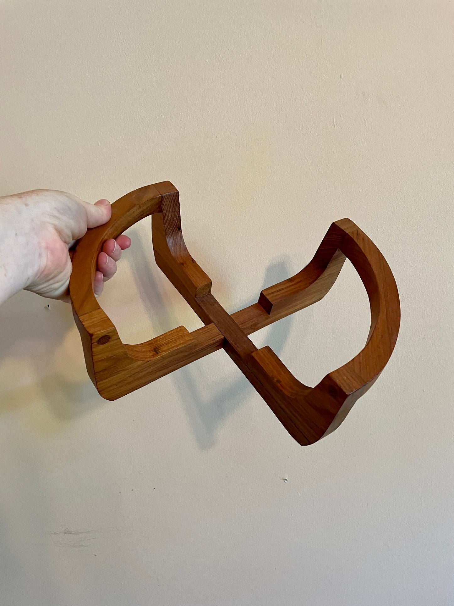 Lidded Marinex Casserole Dish with Teak Stand