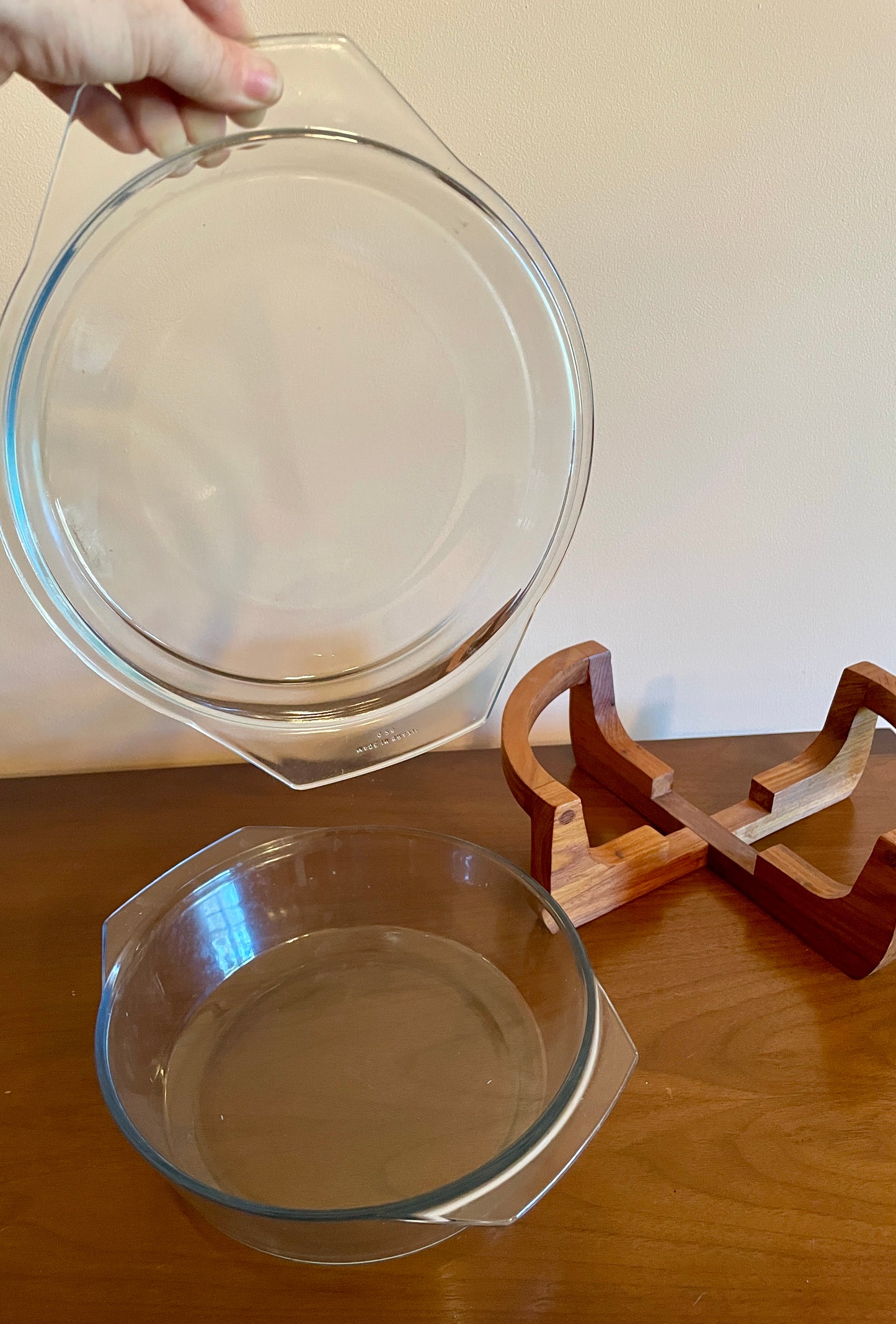 Lidded Marinex Casserole Dish with Teak Stand